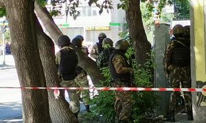В Тюмени силовики задержали захватчика заложников в отделении Сбербанка