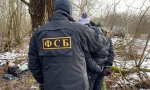 В Саратове сотрудники ФСБ задержали двух подростков, которые готовили нападение на школу