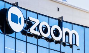 Zoom запретила продавать платную версию своей программы госорганам