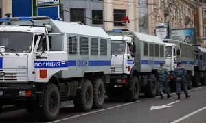 В Москве задержанных граждан будут перевозить в автозаках с туалетом
