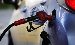 Россиян лишили надежды на дешевый бензин из-за падения цен на нефть