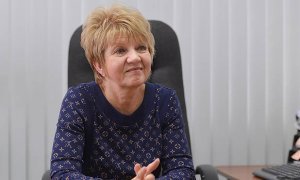 Мэр Верхнего Уфалея подала в суд на депутата, который проголосовал против повышения ей зарплаты
