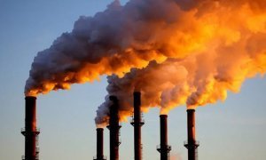 Российские предприятия и транспорт за год выбросили в атмосферу почти 23 млн тонн загрязняющих веществ