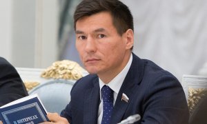 Глава Калмыкии Бату Хасиков заразился коронавирусной инфекцией