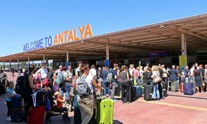 Авиасообщение между Россией и Турцией могут возобновить с 15 июня