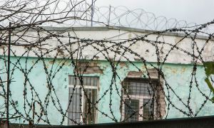 Замглавы ярославской ИК-1, оправданному по делу о пытках заключенных, выплатят 575 тысяч рублей компенсации