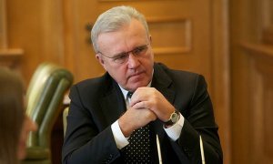 Управделами главы Красноярского края забронировало для губернатора номер в отеле за 250 тысяч рублей