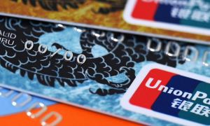 Подсанкционные российские банки отказались от выпуска карт UnionPay