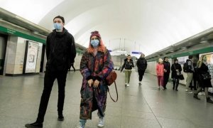 В Петербурге стали массово заводить дела на граждан за отказ носить защитные маски