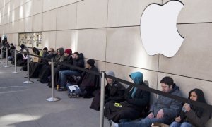 В Москве начали продавать места в очереди за новым iPhone 12