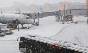 Росавиация после инцидента с самолетом S7 рекомендовала отменять вылеты лайнеров при наличии на них снега