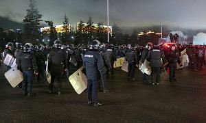 Казахстанские силовики пригрозили участникам протеста ликвидацией
