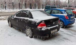 Московских автомобилистов попросили пересесть на метро из-за ледяного дождя
