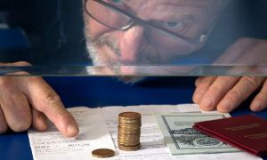 Работающим российским пенсионерам правительство отказало в индексацию пенсий