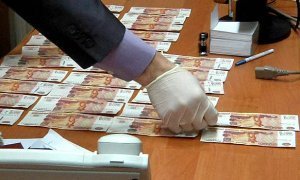 Российским властям рекомендовали активней конфисковать имущество у чиновников