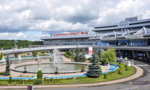 В аэропорту Минска из-за авиасанкций Евросоюза застряли десятки иностранных пассажиров
