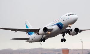 Самолет «Ямала» экстренно сел в «Пулково» из-за отказа пилотажно-навигационного комплекса