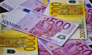 Биржевой курс евро превысил отметку в 90 рублей