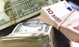 Биржевой курс доллара подскочил до 73 рублей, а курс евро – до 86 рублей