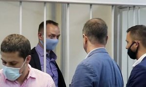 Руководители российских СМИ поручились за журналиста Ивана Сафронова