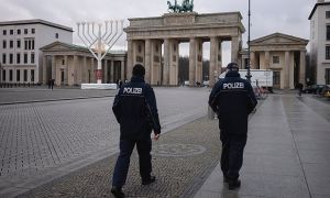 Власти Германии объявили о продлении карантина до конца марта