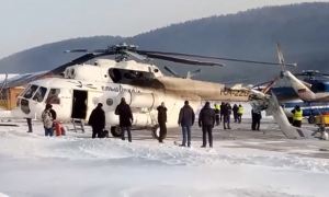 Под Красноярском вертолет Ми-8 после посадки врезался в здание аэровокзала
