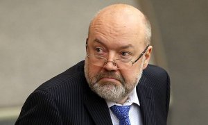 Автора поправок к Конституции РФ наградят Орденом Александра Невского