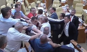 В «Единой России» не стали осуждать ульяновских депутатов от партии за драку с коммунистами