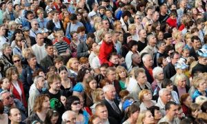 Численность населения России к концу 2021 года сократится на 535 тысяч человек