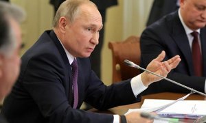 Владимир Путин отказался возвращаться к обычному формату работы после отмены режима изоляции