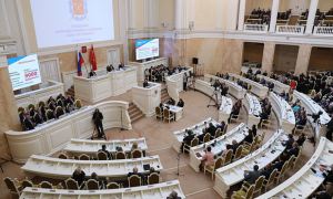 Петербургские депутаты потратят 1,2 млн рублей на подарочные наборы с символикой Закса