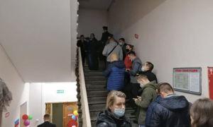 В Петербурге в первый день голосования на участках зафиксирована «небывалая явка» избирателей