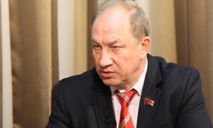 Валерий Рашкин подал в суд на Госдуму