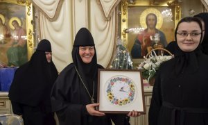 Глава РПЦ попросил настоятельницу Покровского монастыря продать «Мерседес» за 10 млн рублей