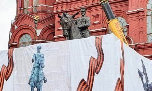 На Манежной площади вместо памятника маршалу Жукову установили его копию