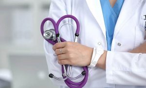 В Омске медикам запретили ходить на лекцию «Альянса врачей» о защите трудовых прав