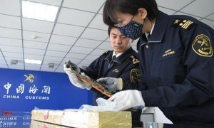 Китайская таможня обнаружила на продуктах из России следы коронавируса