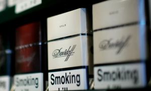 Производитель сигарет West и Davidoff объявил о прекращении работы в России