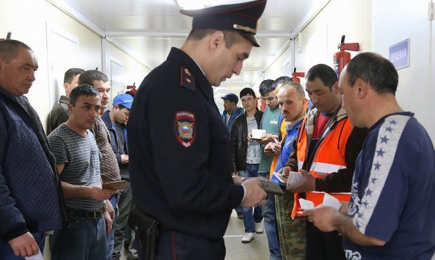 «Крепостное право» для мигрантов