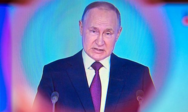 Arrest Warrant From Criminal Court Pierces Putin’s Aura of Impunity