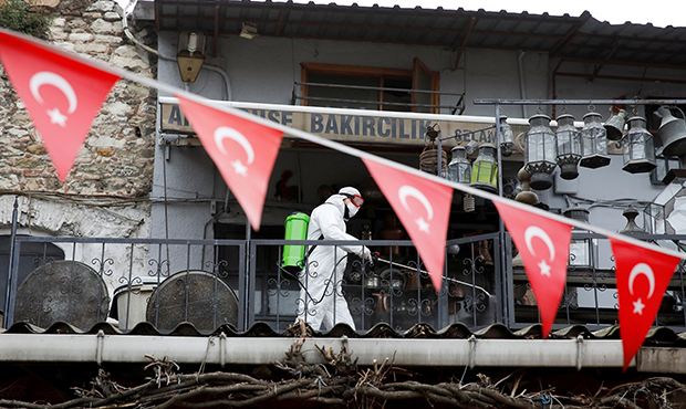Власти Турции не исключили закрытия границ с Россией из-за коронавируса