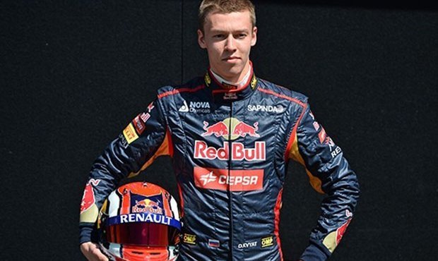 Российский гонщик Даниил Квят занял второе место в гонке «Формулы-1»