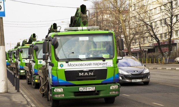 В Москве самыми опасными местами для парковки назвали Пресненскую набережную и проспект Мира