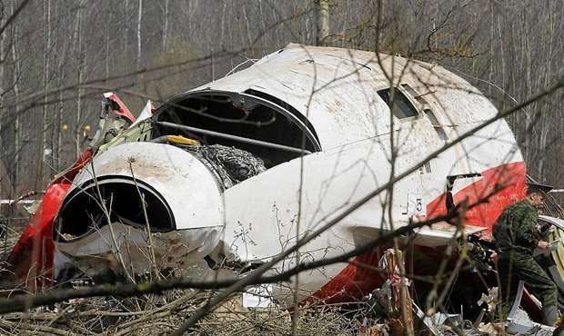 Польша возобновила расследование крушения самолета Качиньского под Смоленском