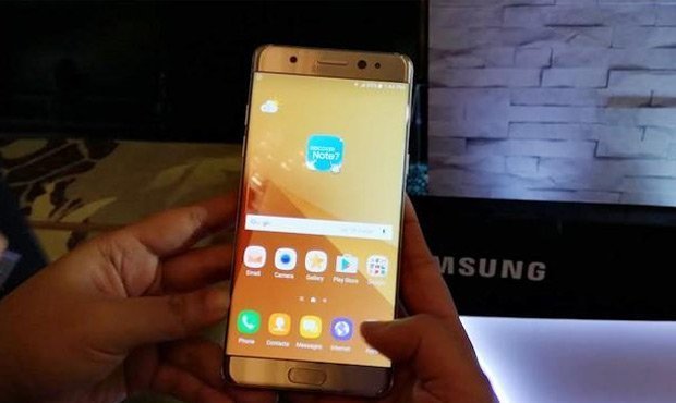 Samsung просит владельцев «взрывоопасных» Galaxy Note 7 вернуть смартфоны 