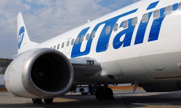 В аэропорту «Внуково» стюардесса компании «ЮТэйр» выпала из самолета