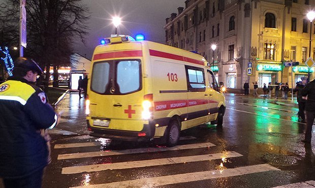 На юго-востоке Москвы водитель маршрутки сбил людей на остановке