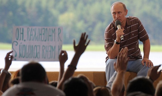 Кремлевские политтехнологи ищут «путь к сердцу» молодых избирателей