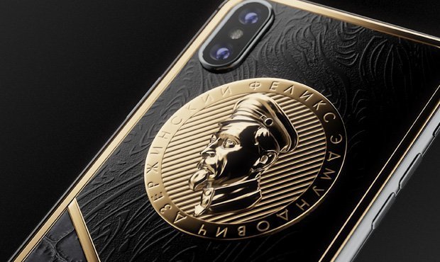 Компания Caviar специально для ФСБ выпустила смартфон с золотым портретом Дзержинского