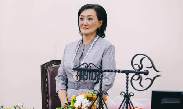 Мэр Якутска отменила новогодний корпоратив для чиновников ради благотворительности